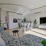 Spinola Bay Coastal Home11b