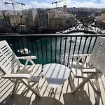 Spinola Bay Coastal Home11b Apartamento San Julián