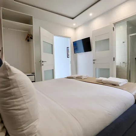 Διαμέρισμα Spinola Bay Coastal Home11b *