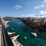 Spinola Bay Coastal Home11b *