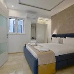 Spinola Bay Coastal Home11b *