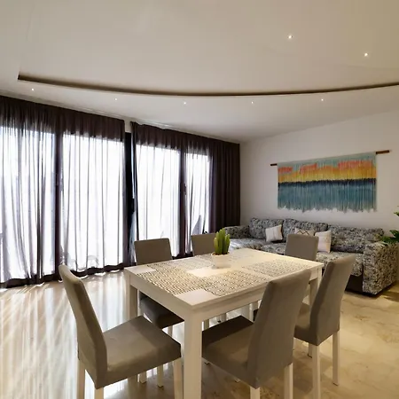 Spinola Bay Coastal Home11b *
