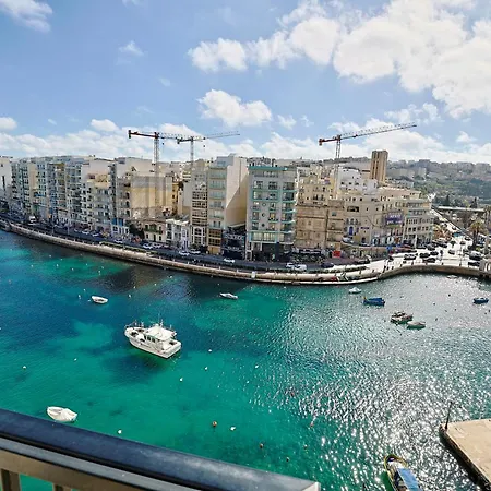 Spinola Bay Coastal Home11b شقة