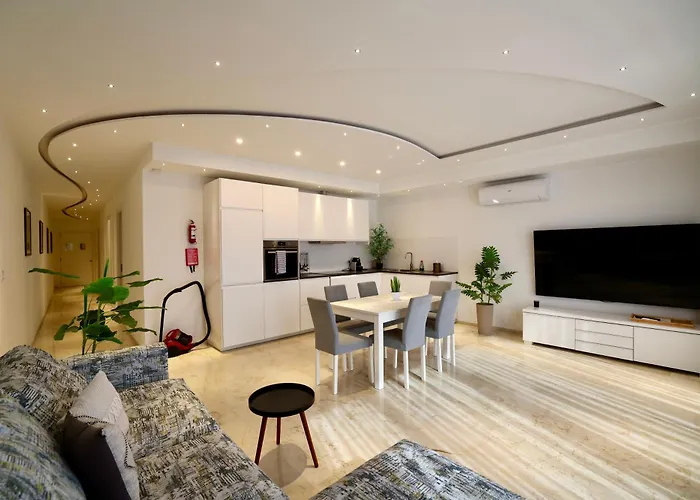 Spinola Bay Coastal Home11b * Saint Julian's