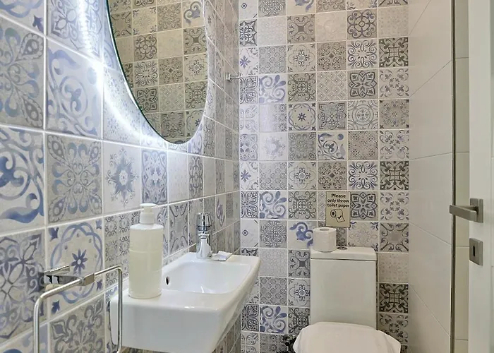 Spinola Bay Coastal Home11b *